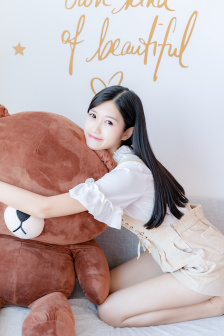 漂亮的保姆